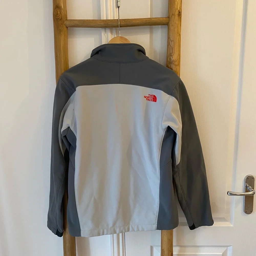 The North Face Men's Small Apex Bionic Softshell Full Zip Jacket Gray Gorpcore